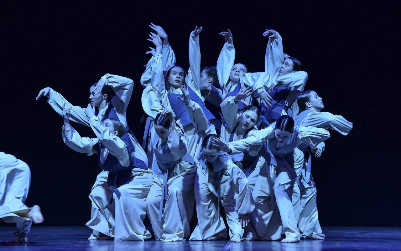 ГОРДИМСЯ НАШИМИ ВЫПУСКНИКАМИ