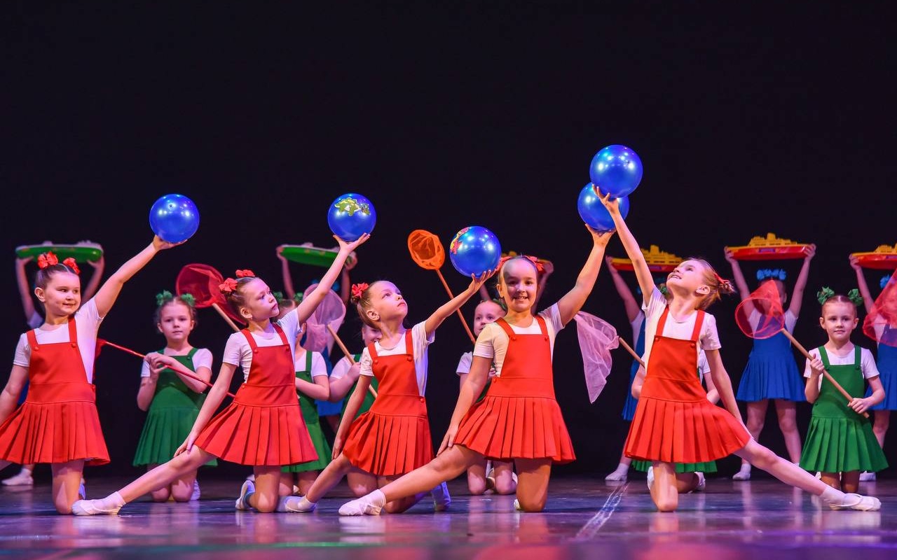 И СНОВА НА ДУШЕ ТЕПЛО