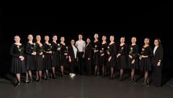 ОТКРЫТЫЙ УРОК В ХОРЕОГРАФИЧЕСКОЙ ГРУППЕ ХОРА