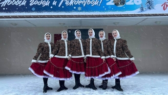 Сибирский размах на открытии главной ёлки Ленинского района!