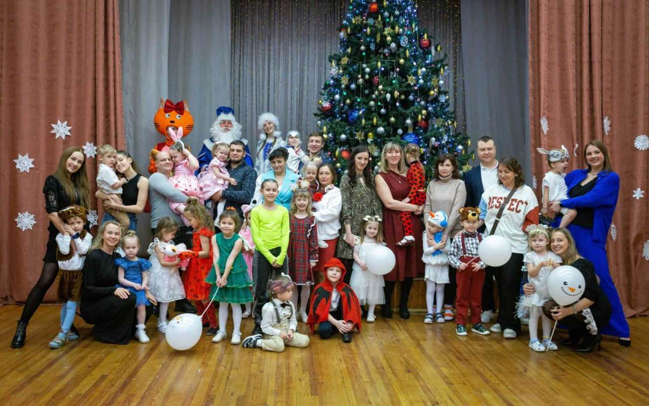 Волшебный новогодний праздник в «Любознайках»!