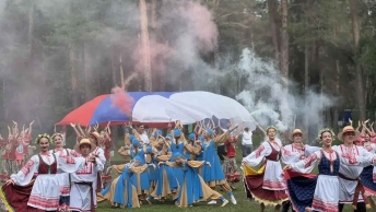 День Российского флага в Барнауле: творчество, единство и гордость!